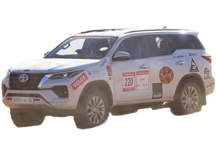 TOYOTA Fortuner Préparé